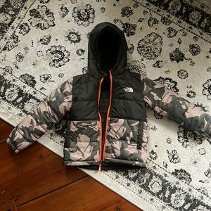NWOT toddler boy north face reversible winter jacket